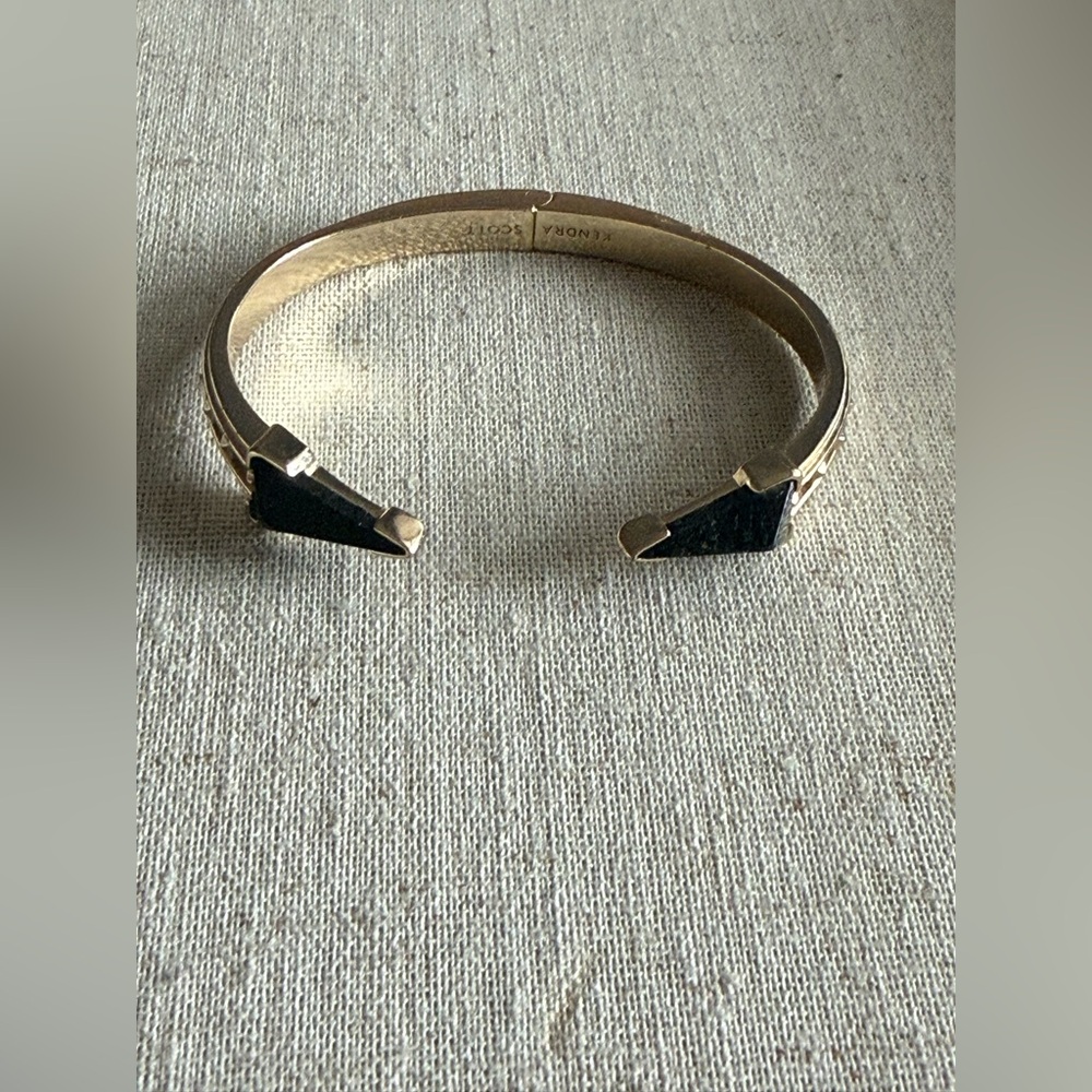 💛KENDRA SCOTT CUFF💛 - Picture 2 of 7